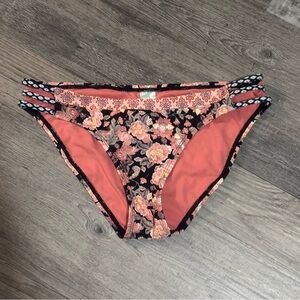 Floral bikini bottoms